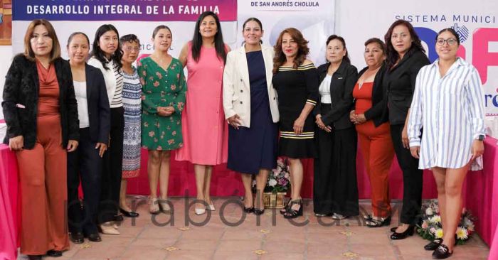 Toman protesta presidentes de subsistemas DIF San Andrés Cholula