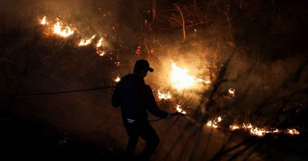 Suman 24 muertos por incendios en Corea del Sur
