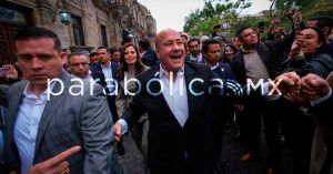 Las granjas de los carroñeros / Otra vez MC y ahora Alfaro