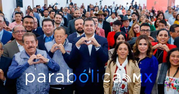 Defenderán los Gobiernos de México y Puebla a migrantes ante ofensas y calumnias: Armenta