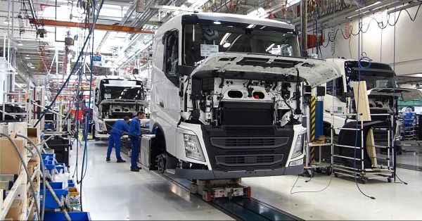 Confirman inversión de Volvo en Nuevo León por un billón de dólares
