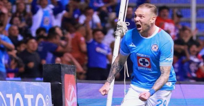 Vence Cruz Azul a Pumas en el Cuauhtémoc