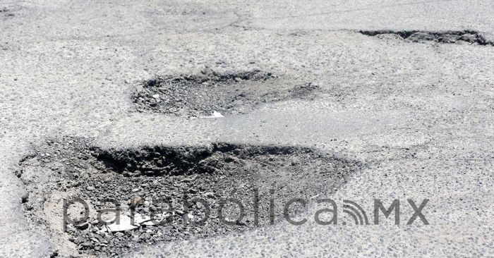 Avanza campa&ntilde;a de bacheo en 11 puntos