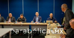 Acompa&ntilde;a Morelos ante la Federaci&oacute;n a ejidatarios de la autopista Siglo XXI