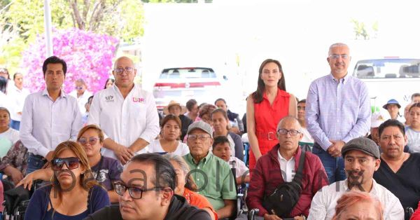 Entrega MariElise Budib aparatos funcionales