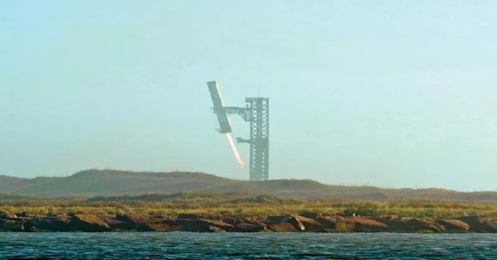 Explota nave de Musk, se desata caos aéreo