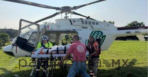 Trasladan a mujer embarazada vía aérea desde V. Carranza a Puebla capital