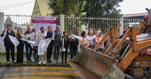 Mejora Pepe Chedraui vialidades en unidad habitacional Loma Bella