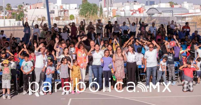 Celebra Lupita Cuautle el Día de la niñez en Escuelas Deportivas