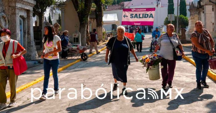 Duplica Panteón Municipal visitantes; recibe cerca de 35 mil por el Día de las Madres