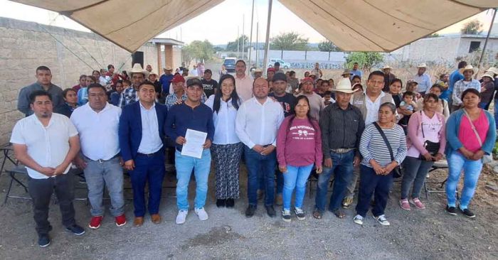 Inaugura Ariadna Ayala red eléctrica para juntas auxiliares de Atlixco