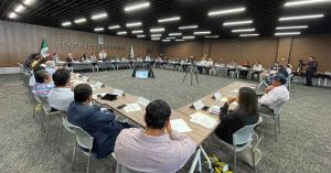 Realizan mesa de trabajo en Congreso para fortalecer al campo poblano