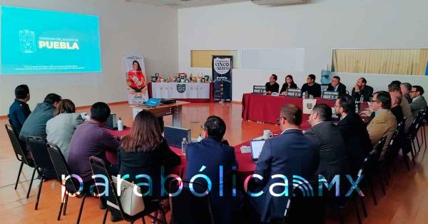 Buscan Economía con FEMSA abrir nuevos mercados a productores locales
