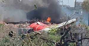Se estrella avión de Air India con 242 pasajeros a bordo