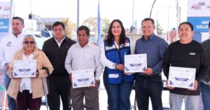 Entrega Lupita Cuautle adoquinamiento en San Bernardino Tlaxcalancingo