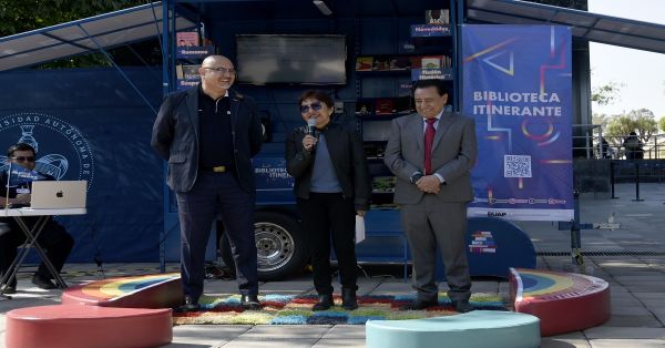 Ponen en marcha la “Biblioteca itinerante” de la BUAP
