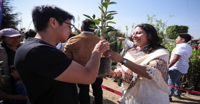 Acuden a recibir la primavera en Cholula