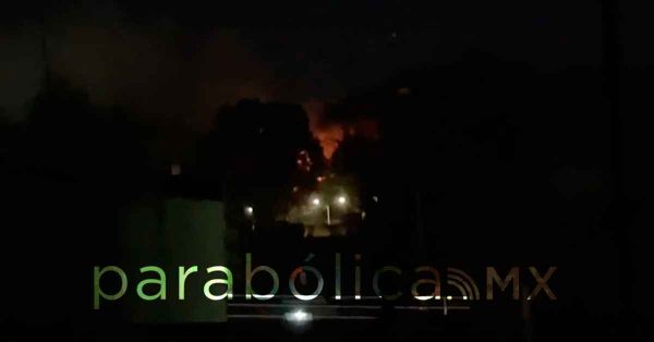 Reportan incendio en el cerro de Amalucan