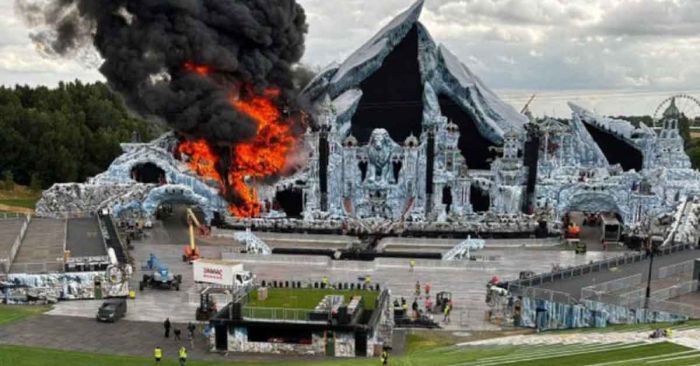 Arde escenario principal del festival Tomorrowland en Boom, B&eacute;lgica