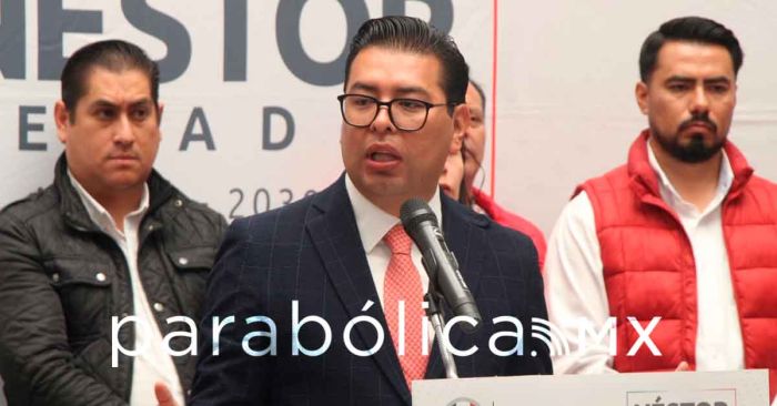 Pese a más videos sobre su prepotencia, defiende Camarillo al edil de Coyuaco