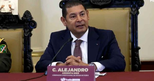 Merecen los poblanos paz: Armenta tras llegada de Félix Pallares Miranda