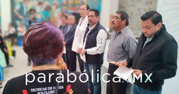 Atienden DIF y Segob demandas de integrantes de la Casa del Abue