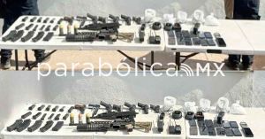Aseguran fuerzas federales vehículos, armas y explosivos en Sinaloa