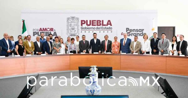Reinstala el Gobierno de Puebla la Comisión de Bioética estatal