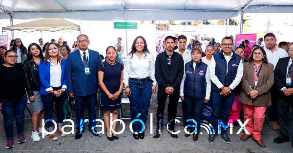 Desarrolla Lupita Cuautle una Jornada de Proximidad Social en San Francisco Acatepec