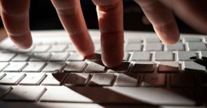 Estertores de una guerra digital