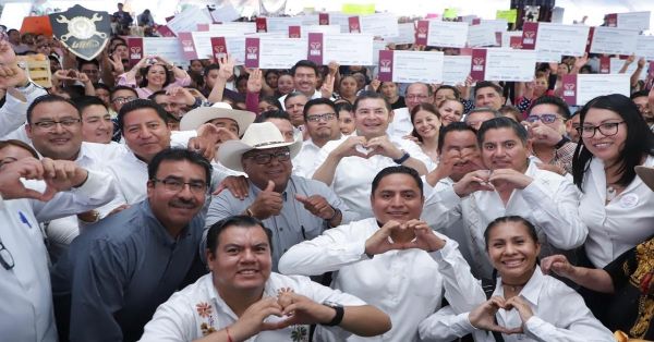 Entregan más de 30 millones de pesos para 90 obras comunitarias en Ajalpan