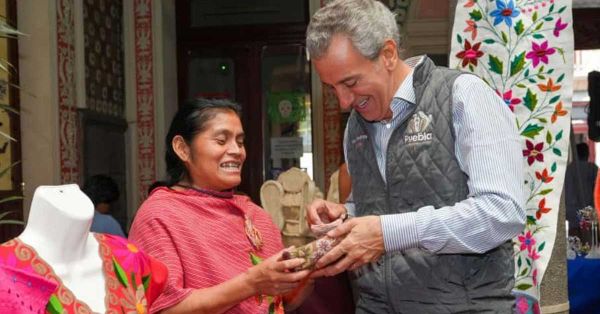 Recorren Pepe Chedraui y MariElise Budib Cumbre Iberoamericana de Artesanías