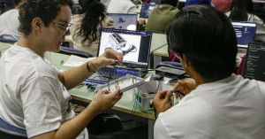 Promueven soluciones tecnol&oacute;gicas con Hackat&oacute;n 2025