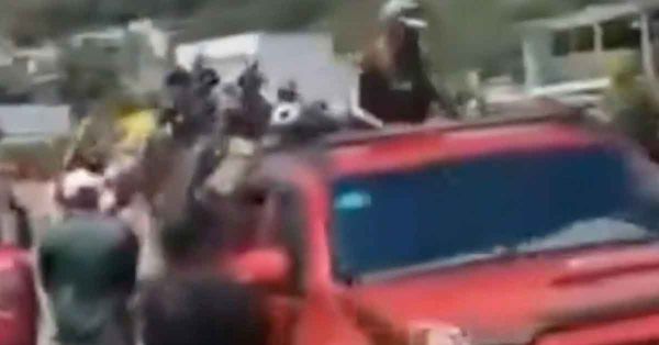 Investiga gobierno federal desfile del CJNG en Huajúmbaro, Michoacán