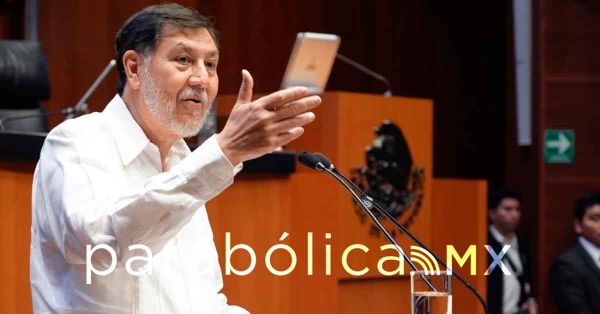 Calladito se ve&iacute;a m&aacute;s bonito, dice Noro&ntilde;a a Pe&ntilde;a Nieto