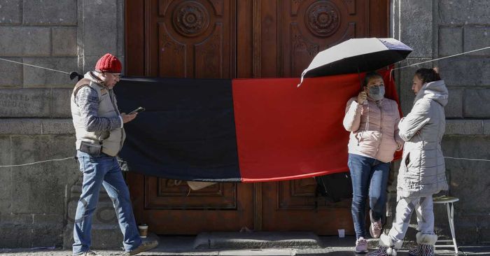 Votar&aacute;n ampliaci&oacute;n de paro en el Monte de Piedad