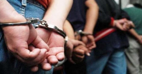 Detienen a tres hombres con droga y armas de fuego en Texmelucan