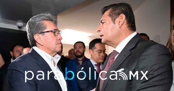 Estrecha lazos Armenta con Monreal y la Cámara de Diputados