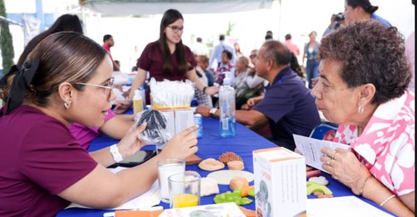 Realiza Lupita Cuautle jornada de Salud para Adultos Mayores