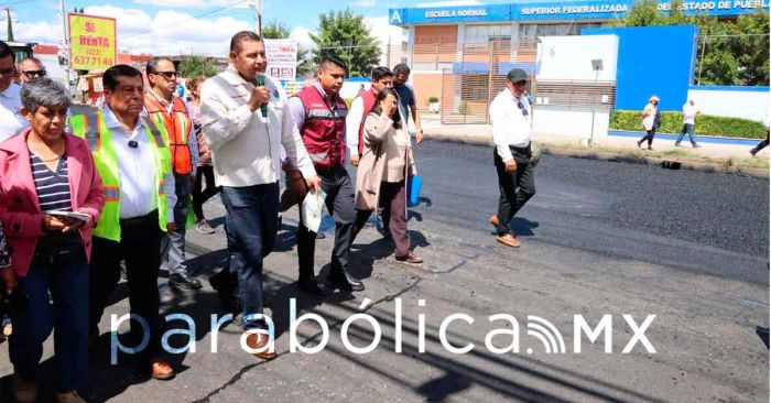 Supervisa Armenta repavimentación en Camino Real a Cholula y Zavaleta
