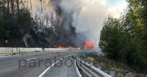 Cierran la México-Puebla por choque e incendio de una pipa