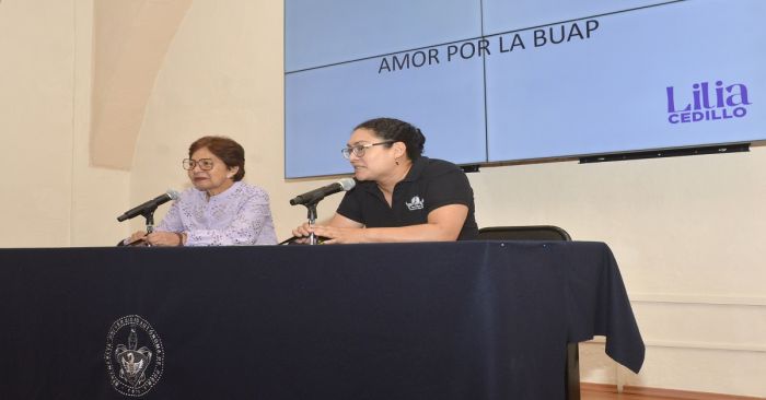 Participa Lilia Cedillo en “Noche con las estrellas” en la preparatoria Emiliano Zapata