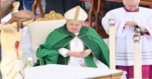 Reprocha Papa Francisco deportaciones masivas de EU