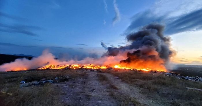 Se registra incendio en basurero de Acatlán de Osorio