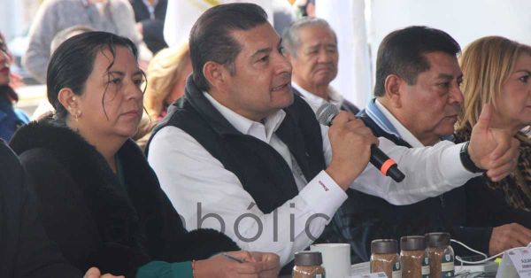 Confirma Armenta investigaci&oacute;n a exfuncionarios y exalcaldes