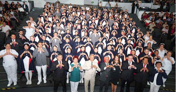 Se grad&uacute;an 337 alumnos de USEP, son la generaci&oacute;n 2021-2025