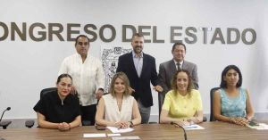 Recibe Congreso de Puebla a Juan Carlos Natale López
