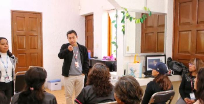 Impulsa MariElise Budib salud emocional y el empoderamiento económico de mujeres