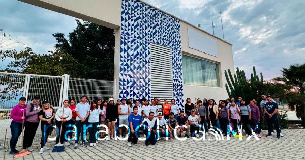 Fomenta el Instituto de Educación Digital valores con faena y tequio