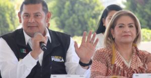 Responde Armenta a cr&iacute;ticas de la oposici&oacute;n